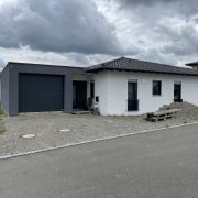 NEUBAU BUNGALOW MIT GARAGE